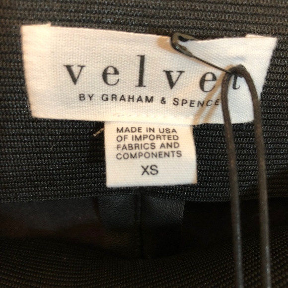 Size XS Brand New Black Leggings - Picture 4 of 5